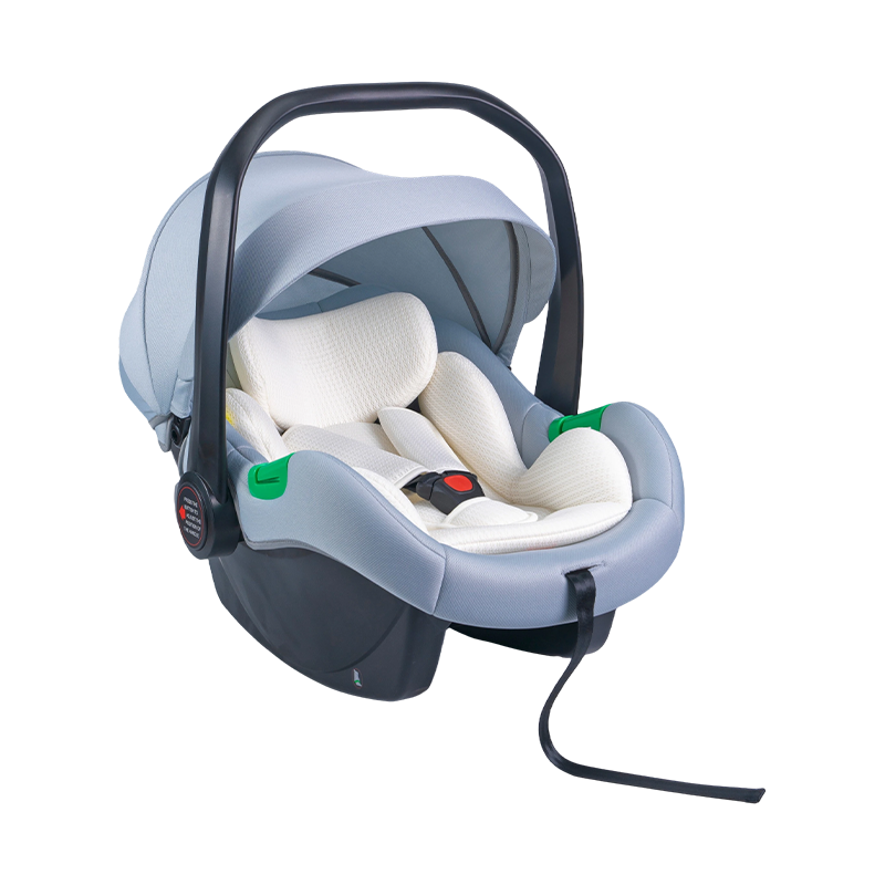 I-Size infantem Natum infantem ferebat car cathedra