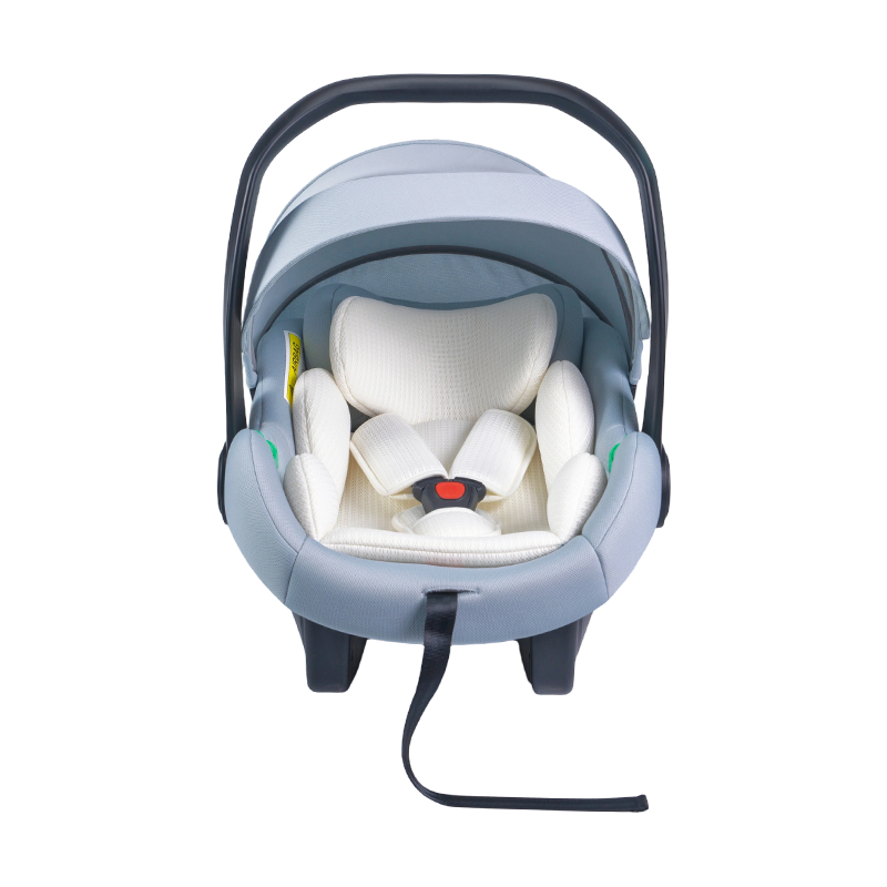 I-Size infantem Natum infantem ferebat car cathedra